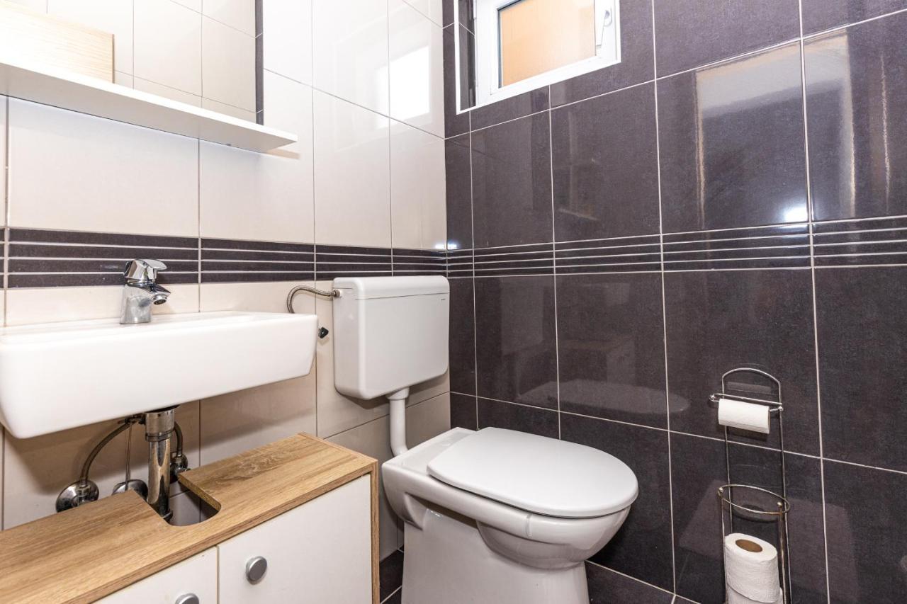 Spacious 2-Bedroom Apartment With Terrace And Parking Cavtat Zewnętrze zdjęcie